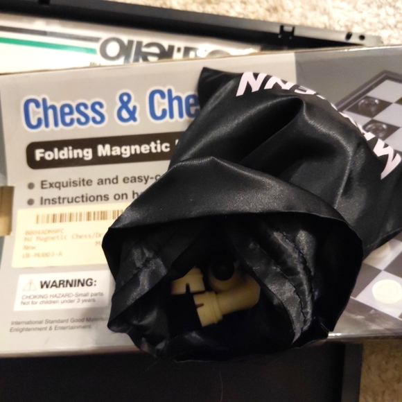 Magnetic Chess and Checkers Boardgame - Picture 2 of 9